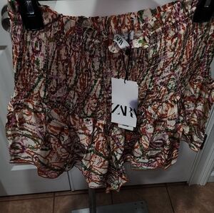 NWT Zara Flirty shorts